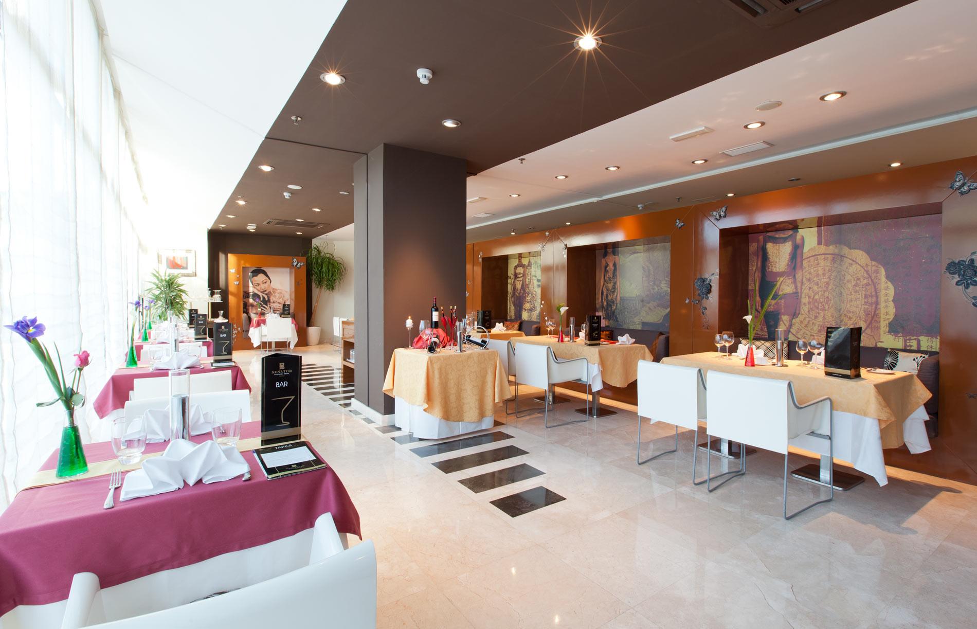 מלון אסטפונה Senator Banus (Adults Only) מראה חיצוני תמונה The lobby of the hotel