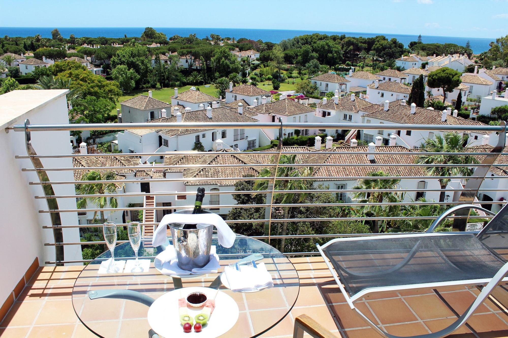 מלון אסטפונה Senator Banus (Adults Only) מראה חיצוני תמונה View from the hotel