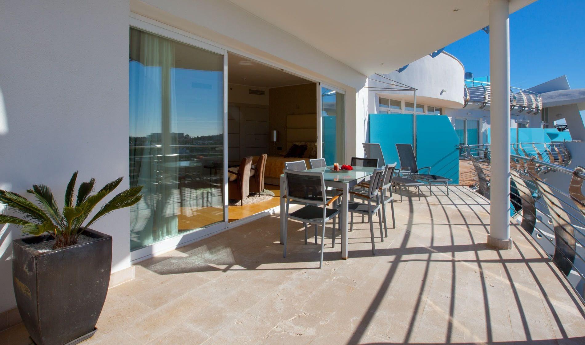 מלון אסטפונה Senator Banus (Adults Only) מראה חיצוני תמונה A balcony