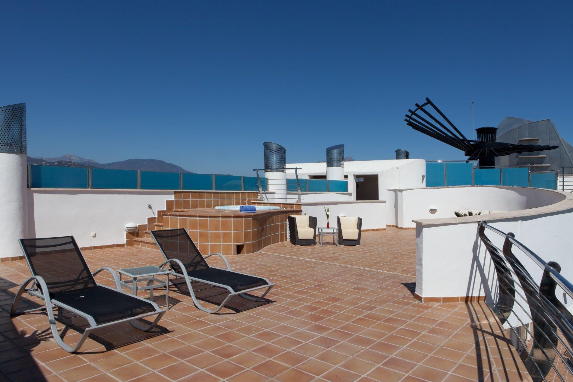 מלון אסטפונה Senator Banus (Adults Only) מראה חיצוני תמונה Rooftop terrace