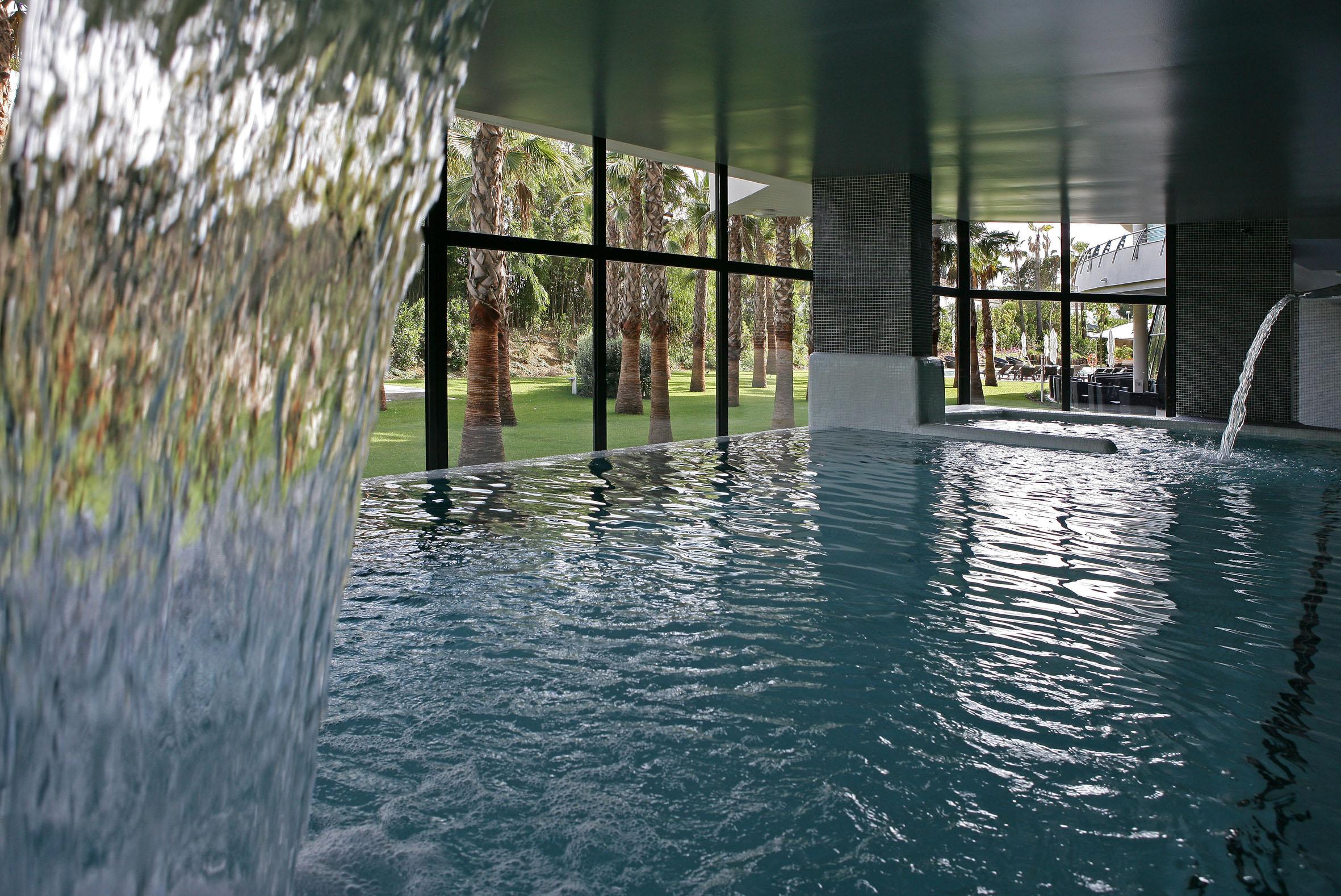 מלון אסטפונה Senator Banus (Adults Only) מתקנים תמונה The pool at the hotel