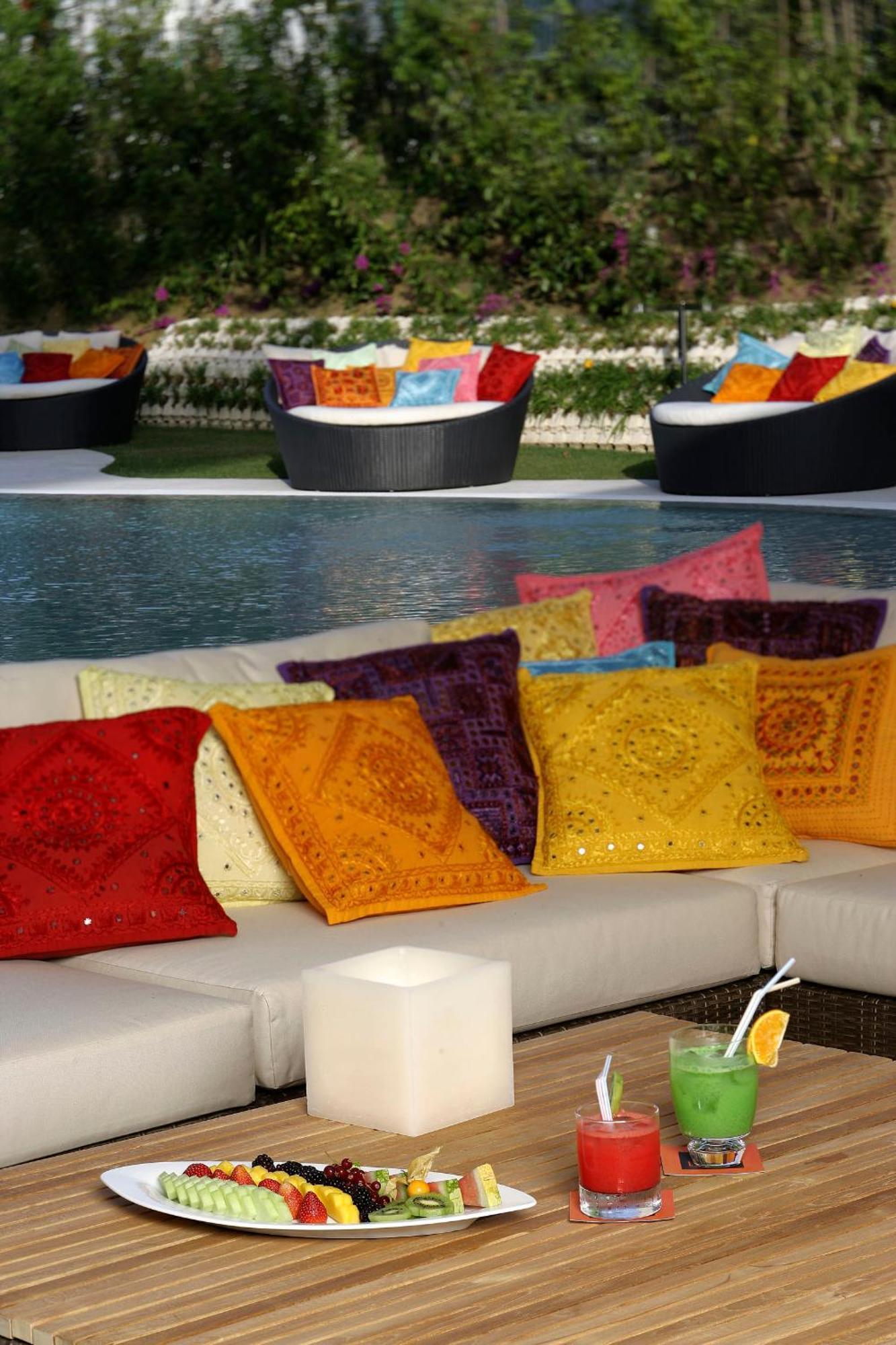 מלון אסטפונה Senator Banus (Adults Only) מתקנים תמונה Outdoor cushions