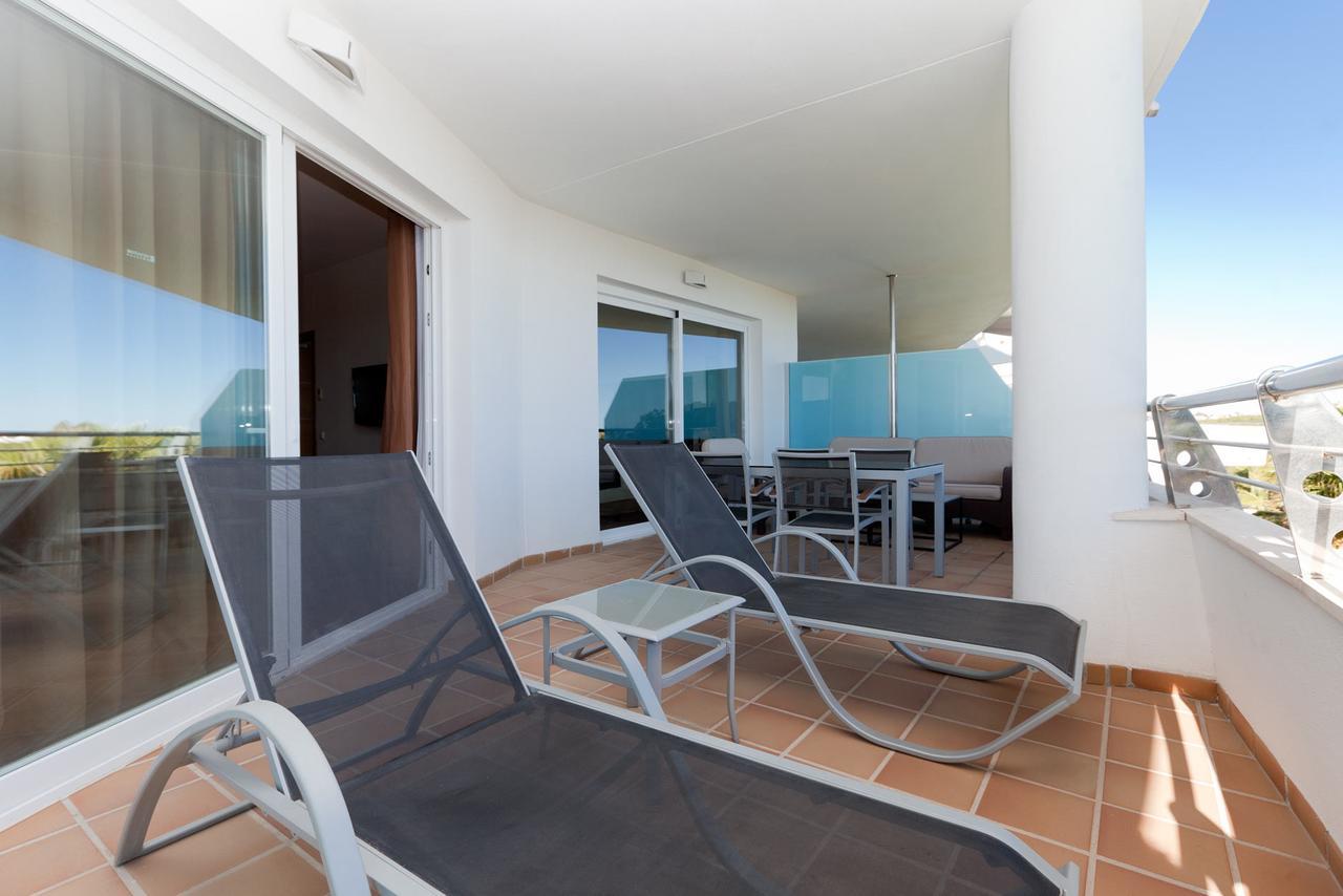 מלון אסטפונה Senator Banus (Adults Only) מראה חיצוני תמונה A balcony